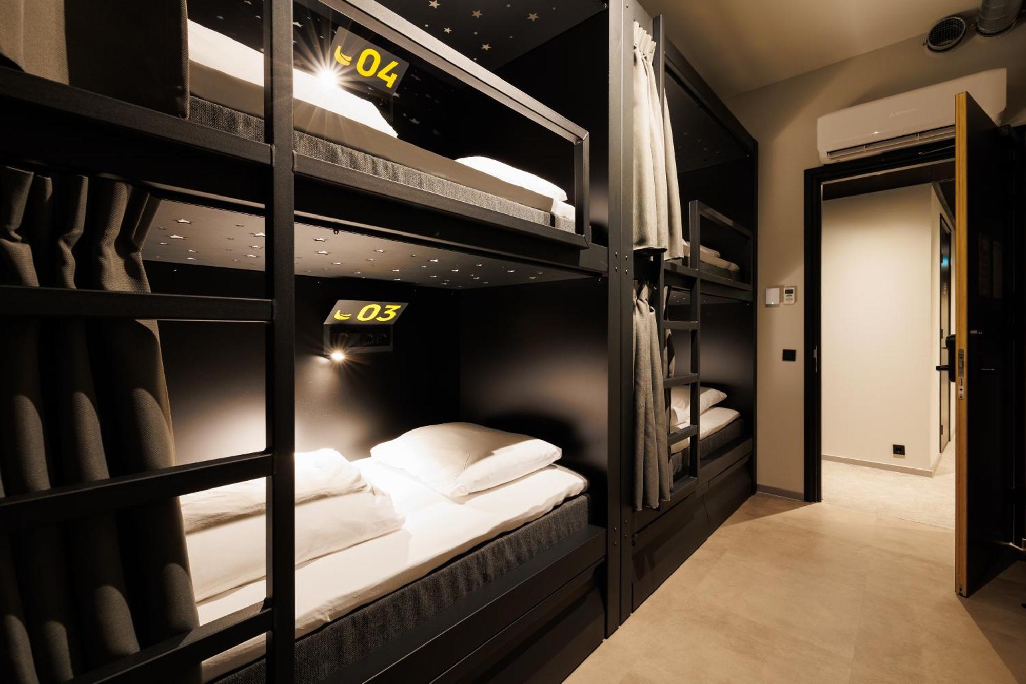 Little Monkey Hostel 恩斯赫德 外观 照片
